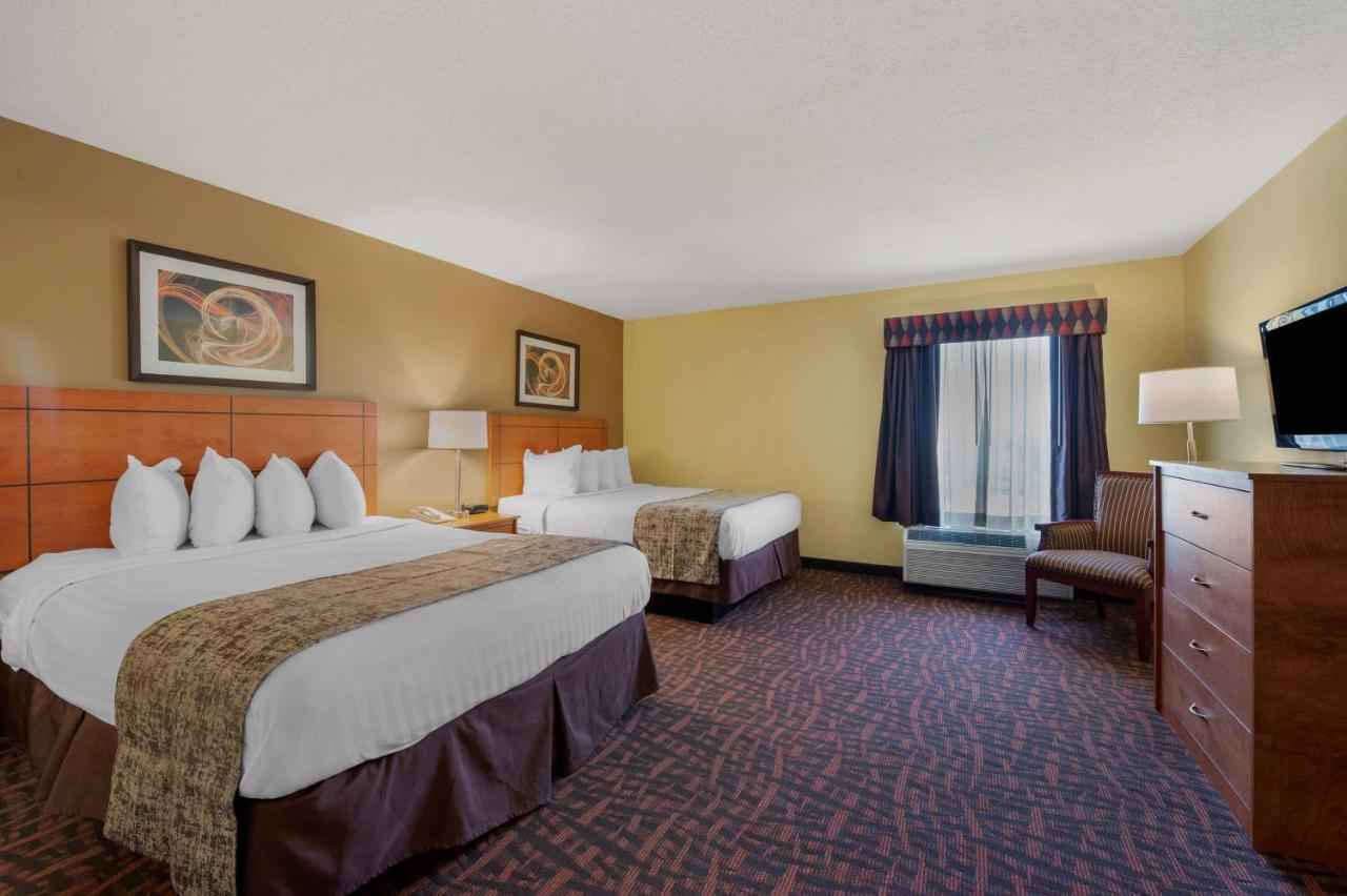 Best Western Louisville East Inn & Suites Exterior photo